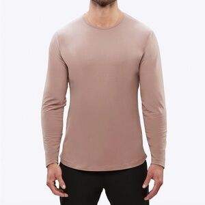 Cuts AO Long Sleeve Curve-Hem Tee